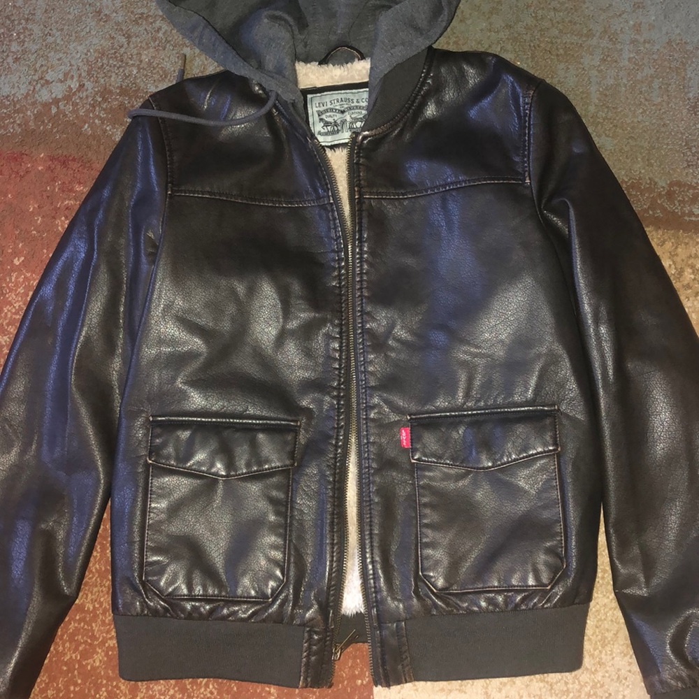 Levi’s jacket. - Picture 3 of 13